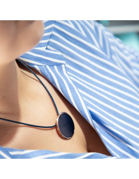 Collar en piel azul c/ dije acero y piel JACQUES LEMANS